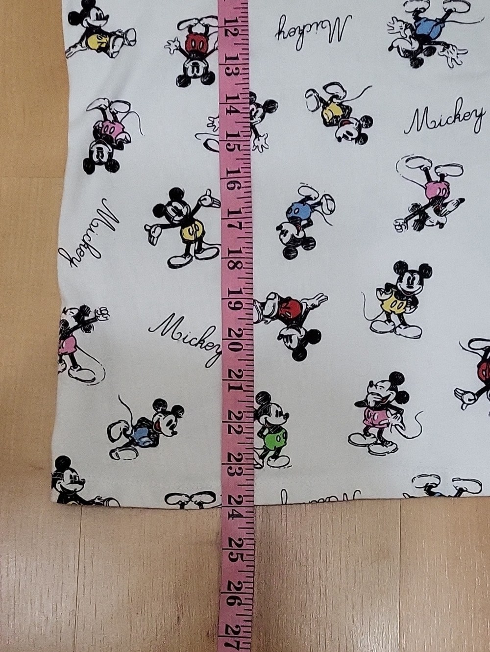 Disney White Short Sleeve Tee Multicolor Mickey Mouse Print Size Small - Picture 12 of 12